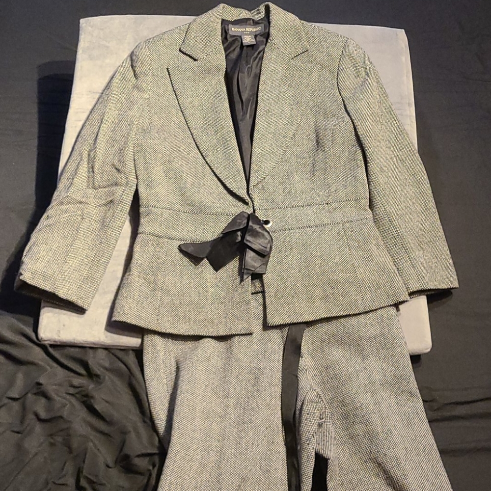 2 pc Banana Republic vintage suit
